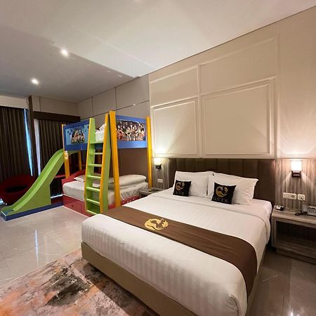 Gets Hotel Маланг Экстерьер фото